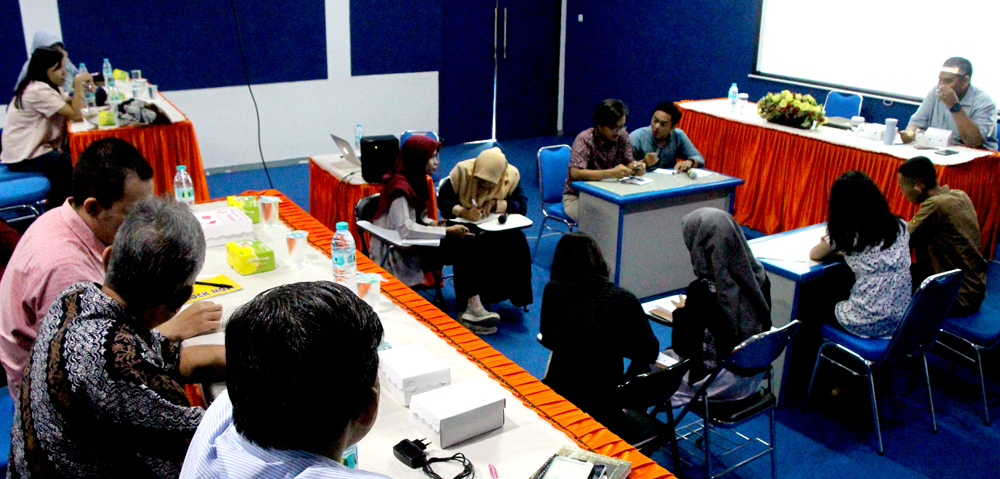 Stikosa-AWS gelar Workshop on Debating Parliamentary System